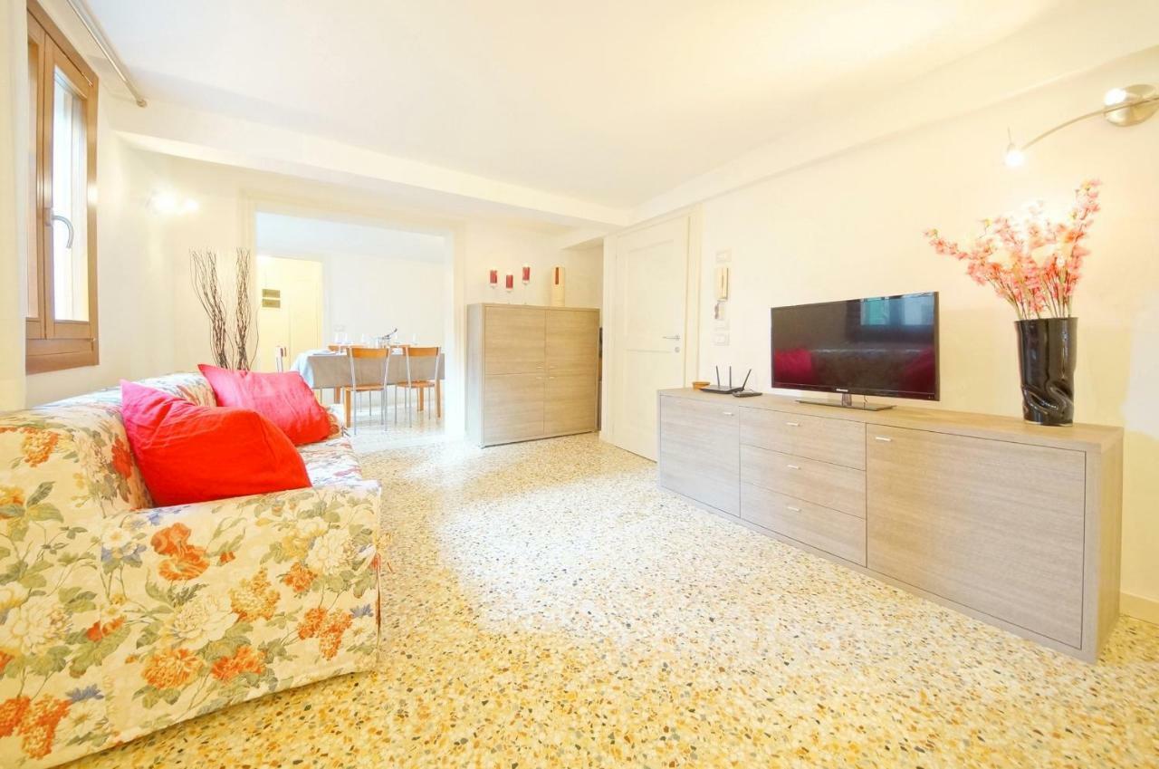 Sant'Aponal Apartment Rialto Венеция Екстериор снимка